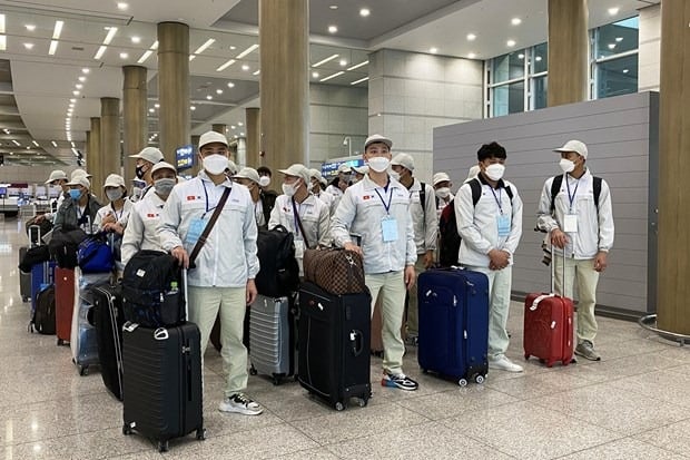 Mức hỗ trợ là 1.000.000 đồng mỗi tháng, tối đa 6 tháng cho mỗi người trong một khóa học.    