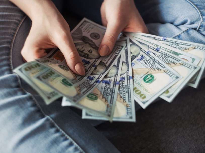Người phụ nữ biết tiết kiệm vun vén giúp Shbet111 slot, casino, thể thao, xổ số hưng thịnh