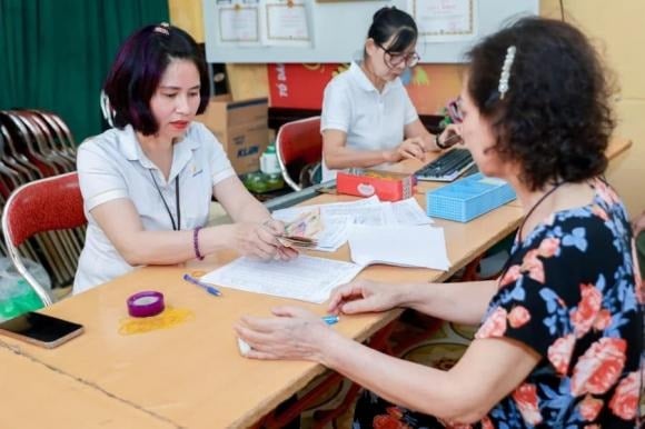 Có thời gian đóng bảo hiểm xã hội nhưng chưa đủ điều kiện hưởng lương hưu.    