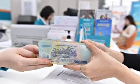 Đối với doanh nghiệp có lợi nhuận thấp hơn kế hoạch, tiền lương tối đa được tính bằng 80% nhân với số lần mức lương cơ bản, tương ứng với phần lợi nhuận thực hiện cao hơn lợi nhuận tối thiểu theo quy định tại điểm a khoản 4 Điều 5 Nghị định 248/2025/NĐ-CP, đồng thời nhân với tỷ lệ lợi nhuận thực hiện so với kế hoạch.