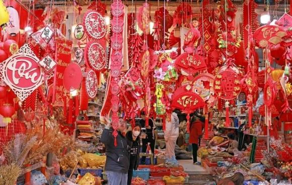 Như vậy, lao động làm việc trong dịp Tết không chỉ nhận lương cơ bản mà còn được hưởng các khoản phụ cấp và tăng thêm theo quy định, đảm bảo quyền lợi chính đáng.    