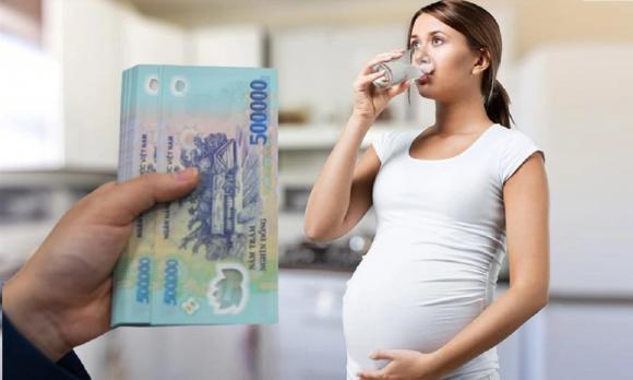 Trường hợp mẹ đủ điều kiện hưởng BHXH bắt buộc, cha đủ điều kiện hưởng BHXH tự nguyện thì mẹ hưởng BHXH bắt buộc, cha hưởng BHXH tự nguyện. 