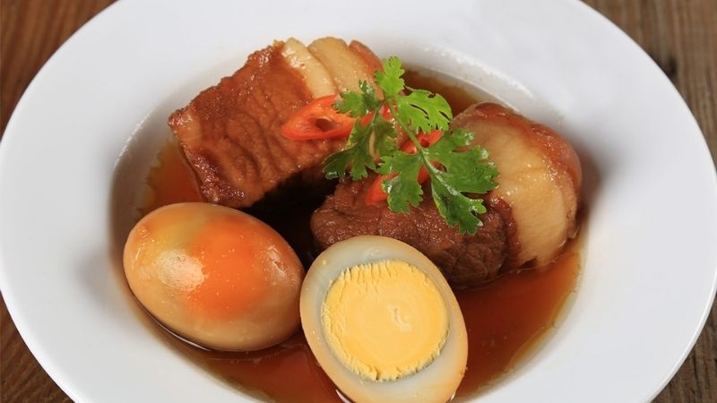 Trứng kho thịt ngon