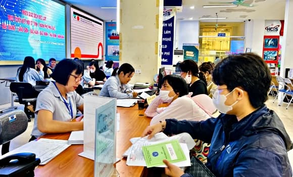 Việc mở rộng này kỳ vọng giúp tăng độ bao phủ an sinh, gia cố “lưới an toàn” cho các nhóm lao động có tính biến động cao như bán thời gian, thời vụ, ngắn hạn hoặc lao động tự do.    