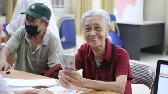 Luật Bảo hiểm xã hội 2024 có hiệu lực từ 1/7/2025, trong đó Điều 67 và Khoản 2 Điều 99 nêu rõ việc điều chỉnh lương hưu dựa trên chỉ số giá tiêu dùng (CPI) và khả năng Shbet800 tải ứng dụng của ngân sách Nhà nước, quỹ BHXH.