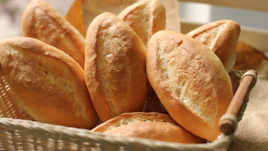 Ăn bánh mì ngon, bổ, rẻ nhưng cực hại cho 5 nhóm người này