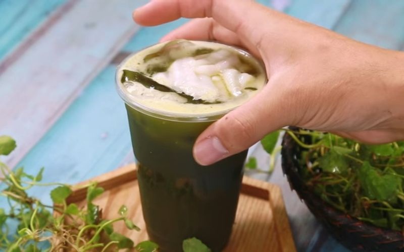 Rau má là loại rau dân dã nhưng lại có tác dụng mát gan cực mạnh, nổi tiếng trong Đông y giúp thanh lọc máu, tiêu viêm, làm mát Sh88bet đăng ký miễn phí. 