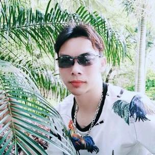 Nhóm trái cây giàu chất chống oxy hóa giúp nuôi dưỡng nang tóc, hạn chế tóc bạc sớm.