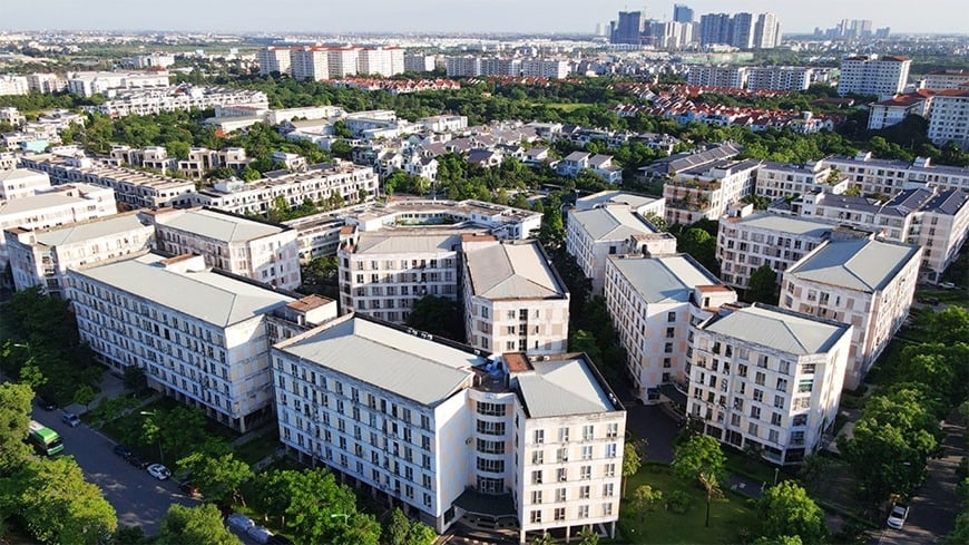 Theo quy định, Him Lam phải đưa đất vào sử dụng trong vòng 12 tháng; trường hợp chậm tiến độ có thể được gia hạn tối đa 24 tháng.    