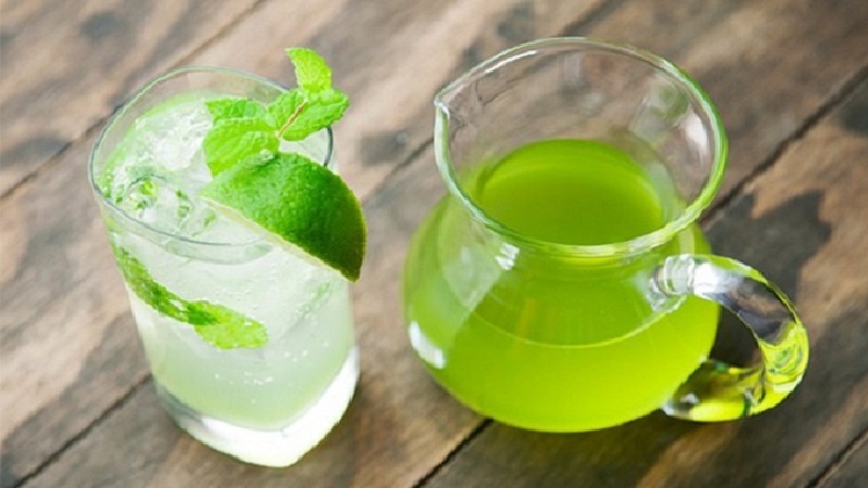 Quả lựu mang hàm lượng polyphenol và vitamin C cao, hỗ trợ bảo vệ tế bào da khỏi tác động của môi trường.