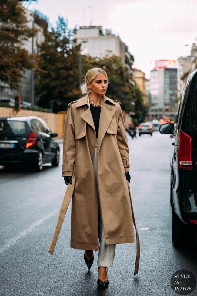 Trenchcoat là biểu tượng của vẻ đẹp vượt thời gian, luôn xuất hiện đều đặn trong tủ đồ của những người yêu thời trang.