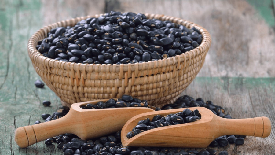 5 người không nên ăn đậu đen thường xuyên