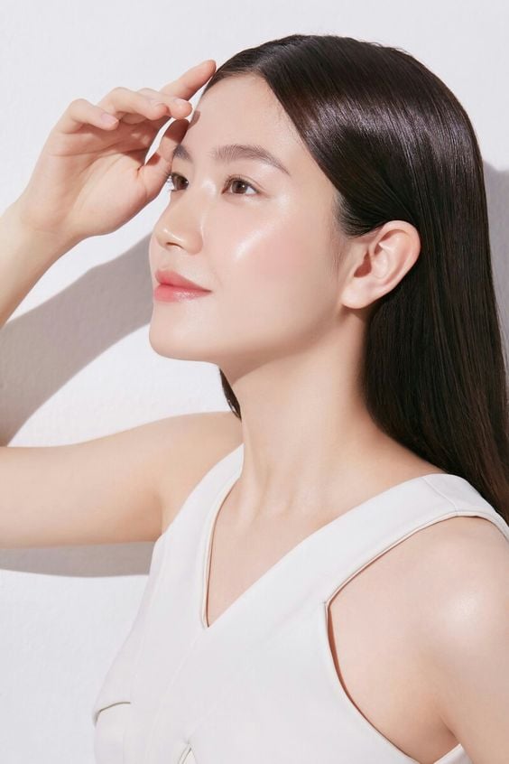 Một chu trình ngắn gọn, được tối ưu hợp lý, vẫn đủ để da trông tươi tỉnh, ổn định và sẵn sàng cho các hoạt động trong ngày.