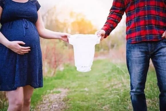 Giải pháp được các chuyên gia khuyến nghị là sự đồng hành thực chất từ người chồng, chia sẻ trách nhiệm chăm con, việc nhà, đồng thời cân nhắc các hình thức hỗ trợ phù hợp để giảm tải áp lực, giữ cân bằng cảm xúc và duy trì sự gắn kết Shbet111 slot, casino, thể thao, xổ số.    