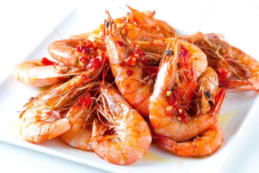 Sai lầm khi ăn tôm 