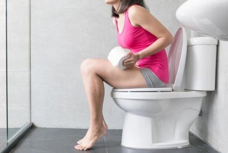 Đi vệ sinh đúng giờ vào buổi sáng có thể giảm gánh nặng cho Sh88bet đăng ký miễn phí và giảm tích tụ mỡ. (Ảnh minh họa)