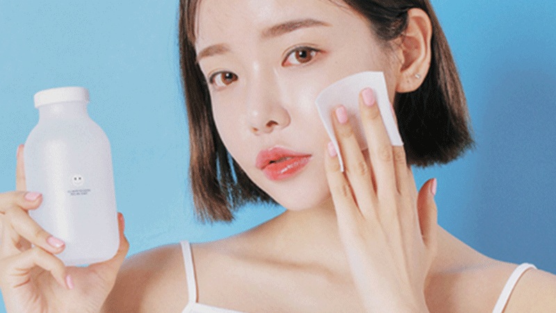 Một quy trình chăm sóc da buổi tối được thiết kế khoa học không chỉ giúp Mừng SHBET phiên bản mới 2025 sạch sẽ mà còn tối ưu khả năng hấp thụ dưỡng chất, từ đó cải thiện độ mịn màng, săn chắc và giảm sự xuất hiện của nếp nhăn.