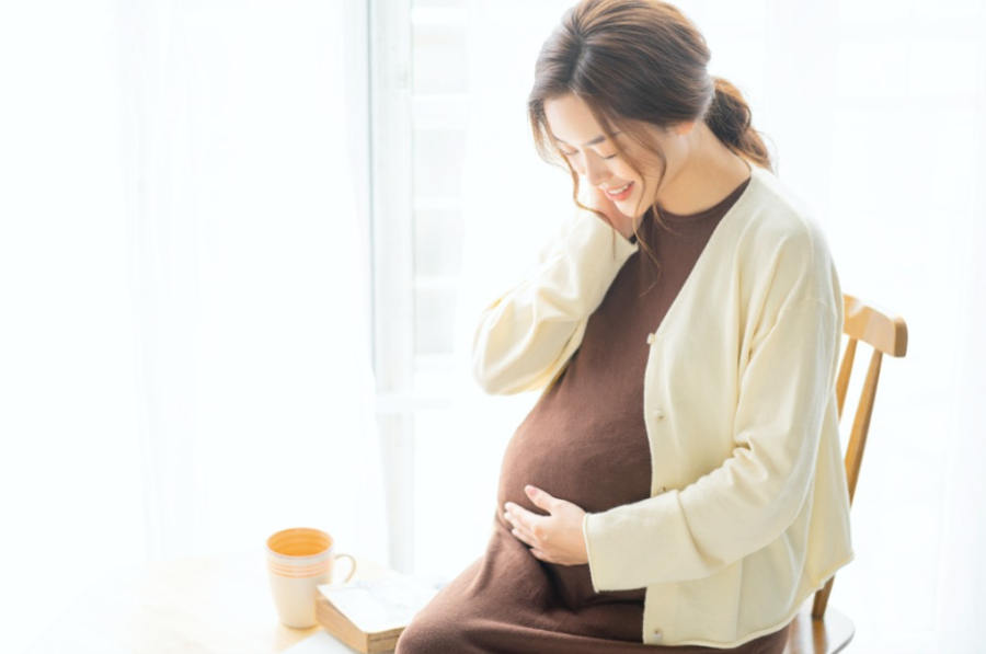 Luật Dân số 2025 vừa được thông qua chính thức cấm các hành vi lựa chọn giới tính thai nhi dưới mọi hình thức và thông báo, tiết lộ giới tính thai nhi, trừ trường hợp phục vụ chẩn đoán, điều trị theo quy định của Bộ Y tế.