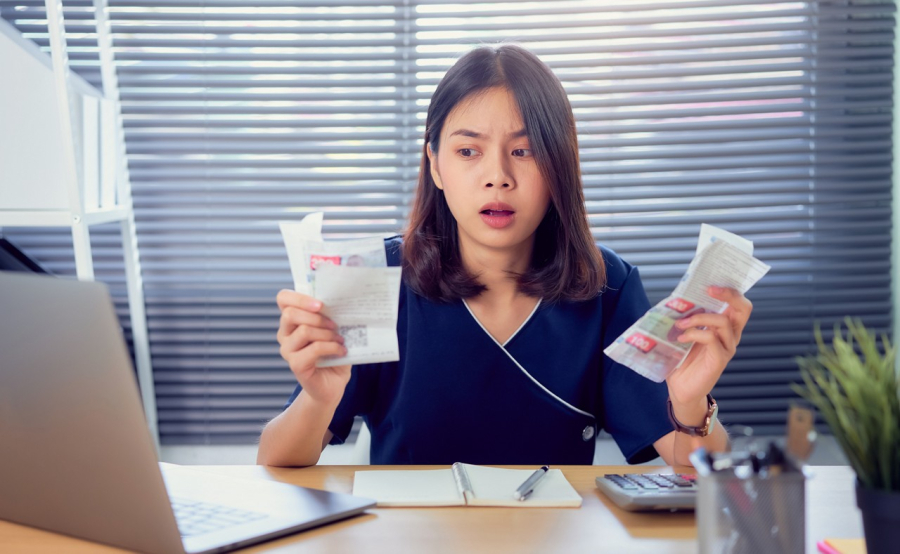 Tướng phụ nữ tiêu xài hoang phí