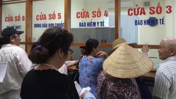 Căn cứ Điều 2 Nghị quyết số 261/2025/QH15 của Quốc hội, có hiệu lực từ ngày 1/1/2026, hai nhóm đối tượng sẽ được hưởng mức thanh toán 100% chi phí khám, chữa bệnh BHYT, gồm: người tham gia BHYT thuộc hộ Shbet111 slot, casino, thể thao, xổ số cận nghèo và người từ đủ 75 tuổi trở lên đang hưởng trợ cấp hưu trí xã hội.    
