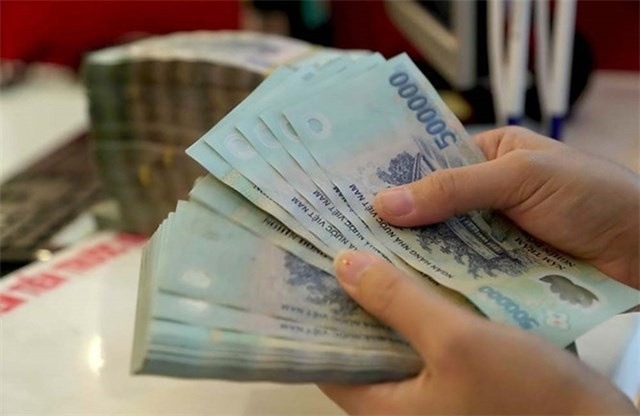 Với chính sách này, hơn 3,5 triệu người trên cả nước sẽ nhận lương hưu và trợ cấp BHXH tháng 2 và 3/2026 trước Tết Nguyên đán Bính Ngọ, thông qua nhiều hình thức linh hoạt: nhận tiền mặt tại điểm chi trả, nhận tại nhà hoặc chuyển khoản qua tài khoản cá nhân.    