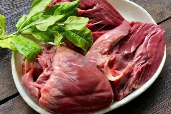 Coenzyme Q10 cùng các vi chất trong tim lợn góp phần nâng cao hiệu quả chuyển hóa ở cấp độ tế bào, giúp Sh88bet đăng ký miễn phí dẻo dai hơn, giảm cảm giác mệt mỏi và hỗ trợ phục hồi thể lực sau vận động.    