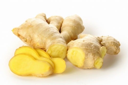 Một trong những công dụng đáng chú ý của gừng là khả năng làm chậm quá trình suy giảm collagen. 