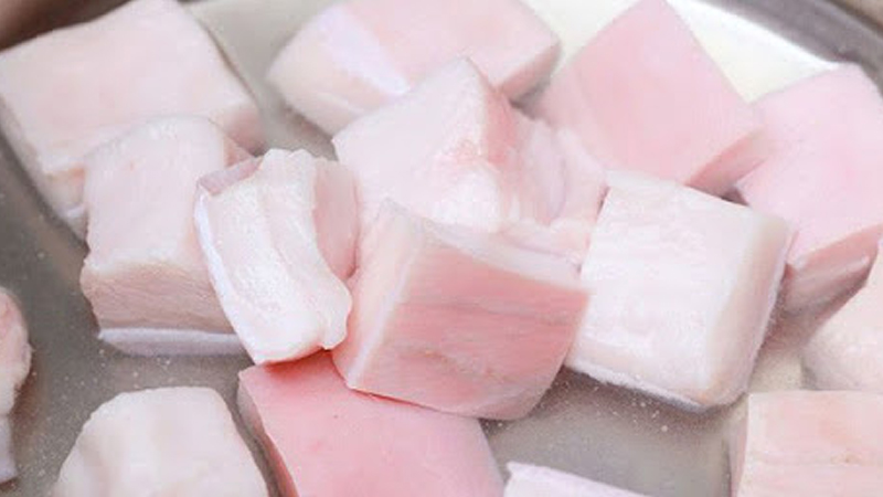 Mỡ heo không nên ăn nhiều dễ gây bệnh 