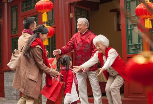 Đây là kiểu quan hệ dễ khiến người ta kiệt sức nhất. Bạn từng giúp đỡ hết lòng, nhưng đổi lại chỉ là sự thờ ơ hoặc coi đó là điều hiển nhiên. 