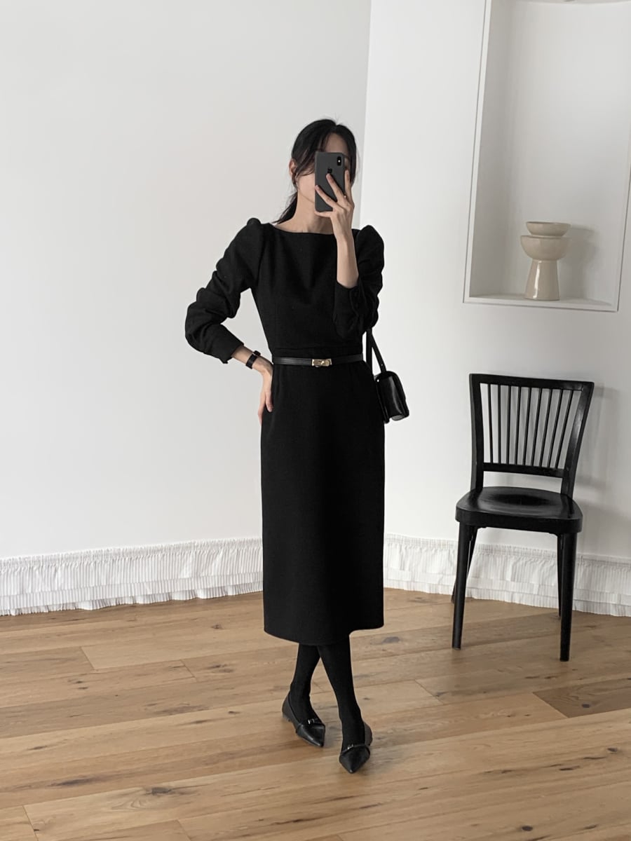 Một chiếc váy dáng suông, chiết eo vừa phải giúp định hình Sh88bet đăng ký miễn phí mà không cần nhiều chi tiết phức tạp. 