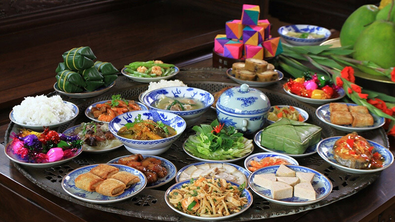 Mâm cơm cúng tất niên 