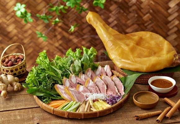 Những năm gần đây, các Shbet0099 cá cược trực tuyến liền và thực phẩm ủ muối ngày càng được ưa chuộng dịp Tết. 