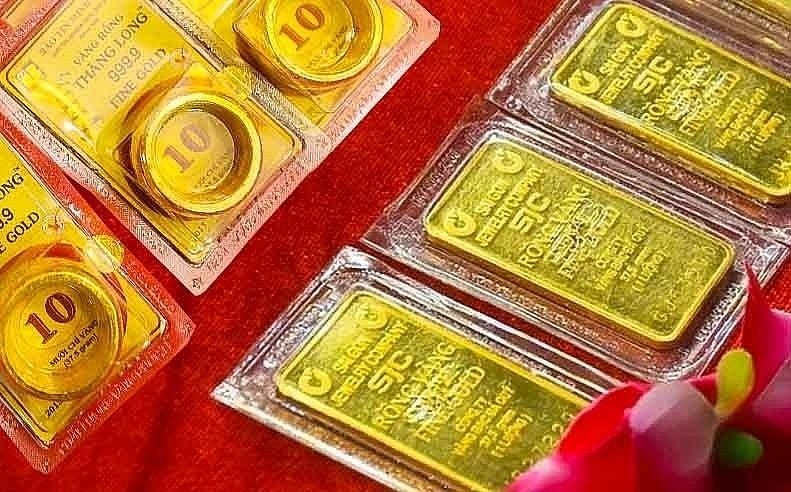 Trong khi đó, Mi Hồng niêm yết giá vàng miếng SJC ở mức 180,5 – 183,0 triệu đồng/lượng, tăng 2 triệu đồng/lượng so với trước đó. 