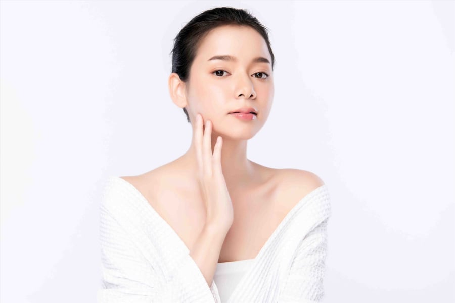Trong các sản phẩm chăm sóc da, hương liệu thường được thêm vào để tăng trải nghiệm sử dụng và tạo cảm giác cao cấp