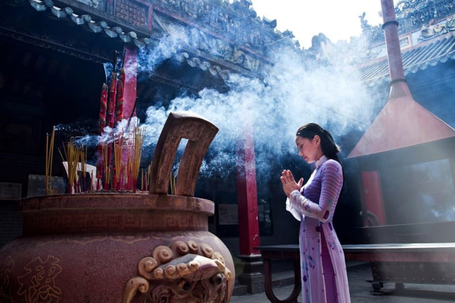 Đi chùa đầu năm mang tới bình an 