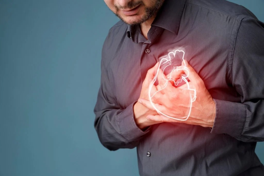Để giảm thiểu hiệu quả các mối đe dọa do bệnh tim mạch và mạch máu não gây ra, kiểm soát huyết áp, duy trì thói quen ăn uống lành mạnh và tập thể dục vừa phải là điều quan trọng nhất. (Ảnh minh họa)
