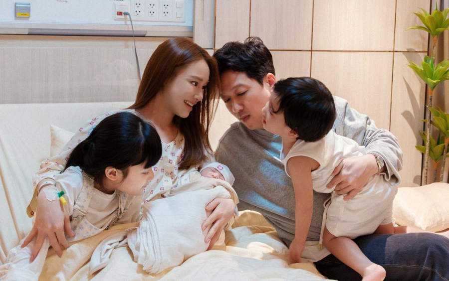 Trường Giang guc ngã vì con trai đi bệnh viện  