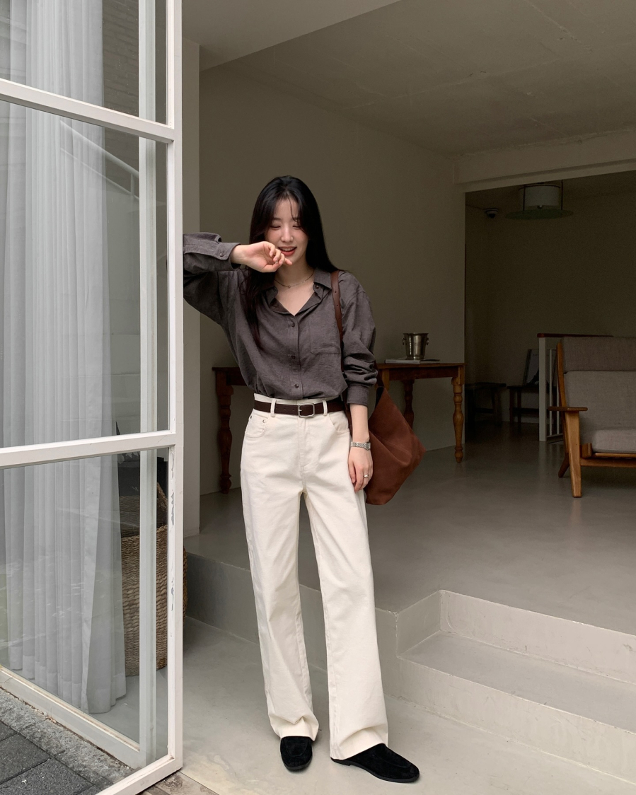 . Gam màu trắng giúp tổng thể Shbet999 com đăng nhập trông sáng sủa và tinh tế hơn.