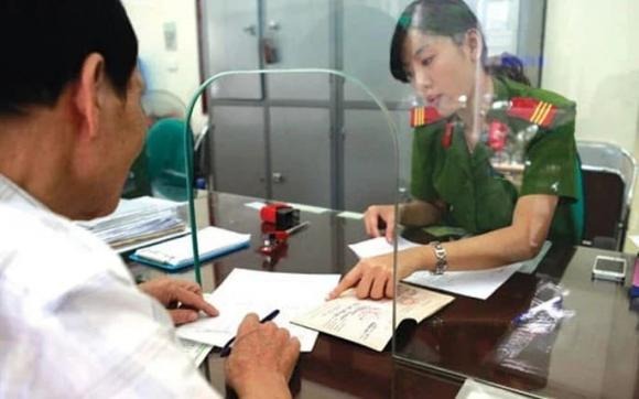 Theo thông tin từ Thư viện Pháp luật, ngày 13/2/2026 Chính phủ đã ban hành Nghị định 58/2026/NĐ-CP sửa đổi, bổ sung một số quy định liên quan đến điều kiện về an ninh, trật tự đối với một số ngành nghề kinh doanh có điều kiện; quản lý, sử dụng con dấu; quản lý, sử dụng pháo; đồng thời quy định chi tiết việc thi hành Luật Cư trú và Luật Căn cước.    