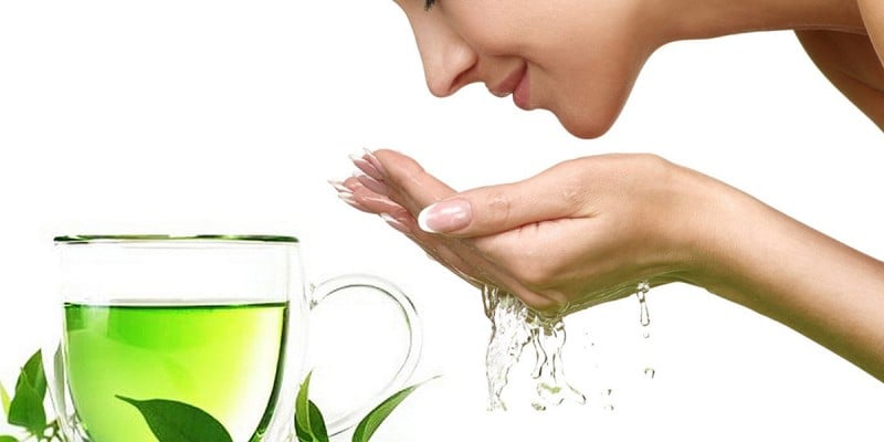 Không chỉ là thức uống quen thuộc, trà xanh còn được đánh giá cao trong việc hỗ trợ chăm sóc da nhờ hàm lượng chất chống oxy hóa dồi dào.