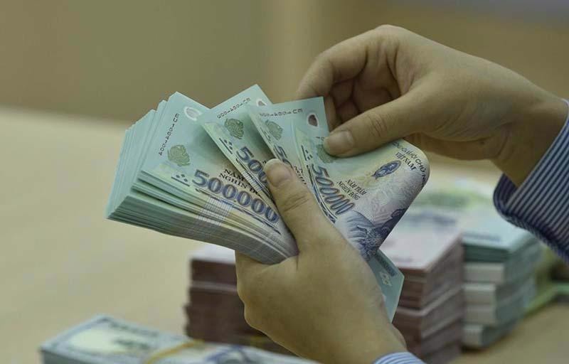 Người hoạt động không chuyên trách ở thôn và tổ dân phố.    