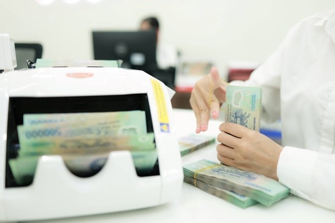 Hiện nay, người lao động đóng BHXH bắt buộc với tổng mức 10,5% tiền lương làm căn cứ, gồm 8% vào Quỹ hưu trí – tử tuất, 1,5% vào Quỹ BHYT và 1% vào Quỹ bảo hiểm thất nghiệp. 