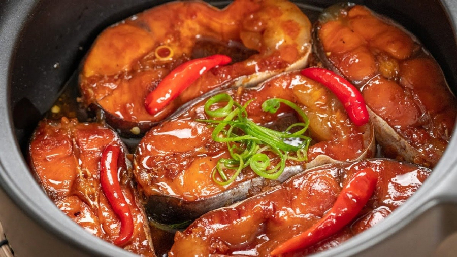 Cách kho cá ngon không tanh săn chắc