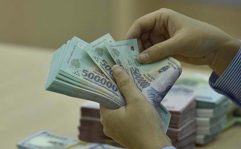 Trong số 9 nhóm này, phần lớn đối tượng như cán bộ, công chức, viên chức và lực lượng vũ trang chuyên nghiệp còn thuộc diện áp dụng chế độ tiền thưởng theo quy định mới.