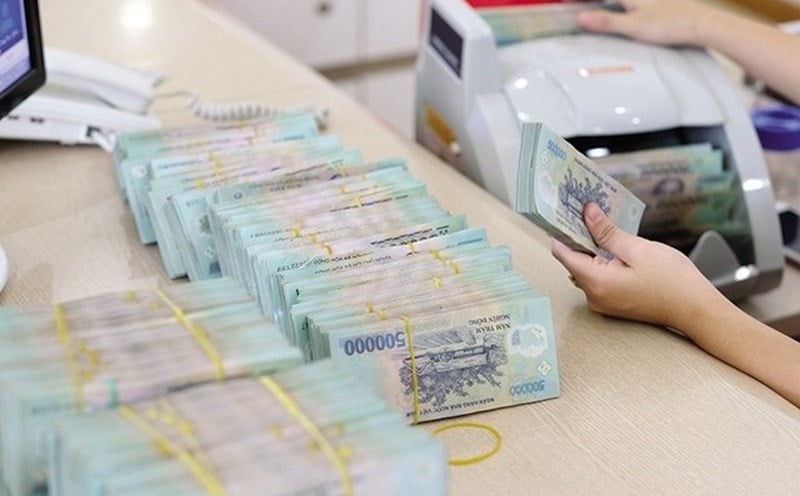 Trường hợp thu nhập theo cơ chế đặc thù thấp hơn mức tính theo quy định chung thì sẽ áp dụng theo mức lương chung.
