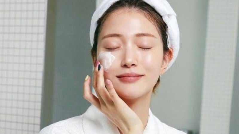 Những tác động cơ học lặp lại mỗi ngày tưởng chừng nhỏ nhưng lại góp phần đẩy nhanh quá trình lão hóa.