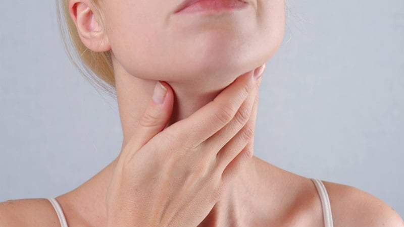Xuất hiện khối u nhỏ ở cổ    