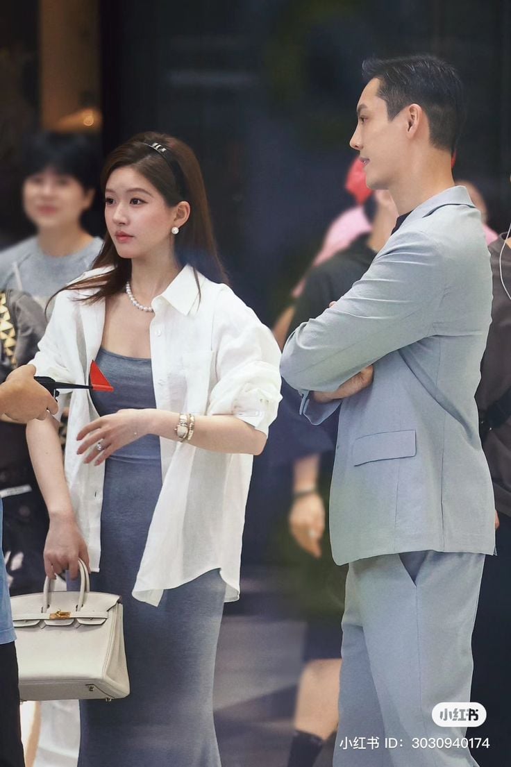 Cách layering này giúp tăng độ kín đáo mà không làm mất đi sự mềm mại của Shbet999 com đăng nhập.
