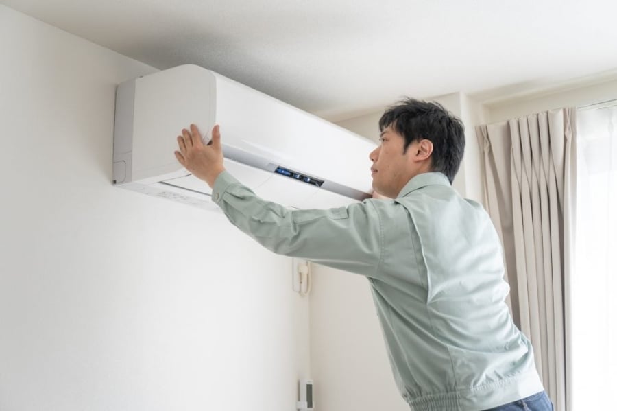 Việc sử dụng điều hòa thường là nguyên nhân chính khiến hóa đơn tiền điện tăng cao vào mùa hè, khi thiết bị này có thể chiếm tới 40–60% tổng lượng điện tiêu thụ.