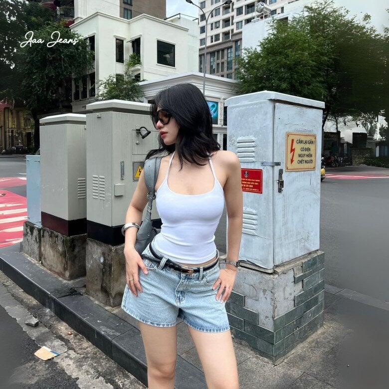 Một số thiết kế có phần sau dài hơn phần trước cũng giúp tăng sự an toàn khi di chuyển và giữ vẻ ngoài chỉn chu hơn.